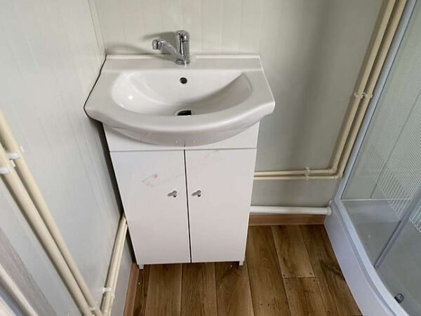 Contenedor 6×2,40m + WC, ducha y cocina - Imagen 2